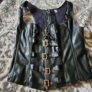 Plus size corset top 2x